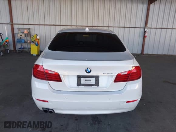 ✅ 2016 BMW 5 Series 528i • VIN: WBA5A5C54GG349300 • Lot: 43385414. Listed on IAAI with 104,647 mi. Free auction sales archive from the USA and detailed vehicle history report at DreamBid. Image 16.