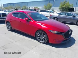 ✅ 2019 Mazda 3 Preferred • VIN: JM1BPAMMXK1119498 • Lot: 42554946. Wystawiony na IAAI z przebiegiem 84 578 mil. Bezpłatny archiwum sprzedaży aukcyjnych z USA i szczegółowy raport historii pojazdu na DreamBid. Zdjęcie 1.