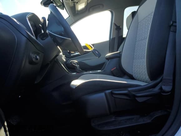 ✅ 2022 Chevrolet Equinox LS • VIN: 3GNAXSEV0NS162685 • Lot: 82730605. Listed on Copart with 64,805 mi. Free auction sales archive from the USA and detailed vehicle history report at DreamBid. Image 7.