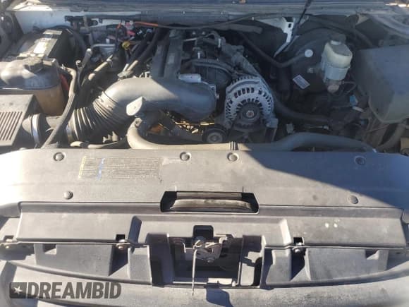 ✅ 2007 GMC Yukon XL SLT • VIN: 1GKFC16J97R184372 • Lot: 85392585. Listed on Copart with 209,192 mi. Free auction sales archive from the USA and detailed vehicle history report at DreamBid. Image 12.