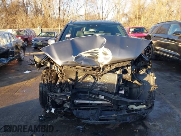 ✅ 2019 Mercedes-Benz GLS 450 • VIN: 4JGDF6EE8KB240066 • Lot: 41145325. Listed on IAAI with 40,977 mi. Free auction sales archive from the USA and detailed vehicle history report at DreamBid. Image 13.