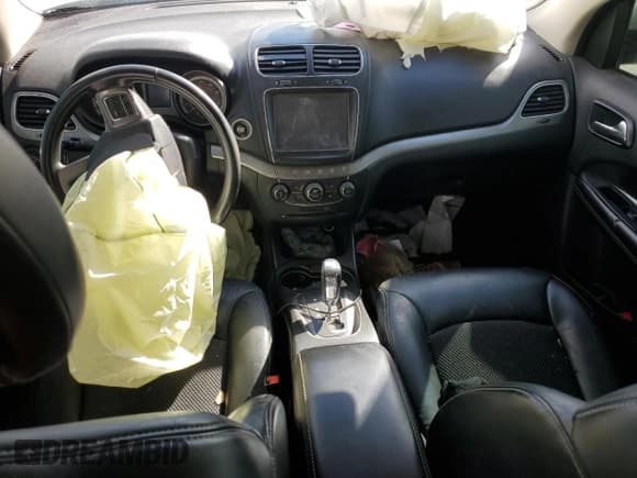 ✅ 2019 Dodge Journey Crossroad • VIN: 3C4PDCGG6KT840958 • Лот: 81678925. Опубликован ранее на Copart с пробегом Не указан. Бесплатный доступ к архиву аукционных продаж из США и подробный отчёт об истории автомобиля на DreamBid. Изображение 8.