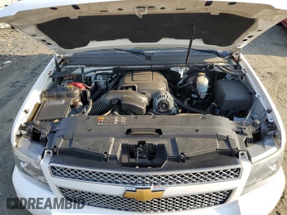 ✅ 2013 Chevrolet Tahoe LS • VIN: 1GNSKAE04DR359670 • Lot: 43388245. Listed on Copart with 122,470 mi. Free auction sales archive from the USA and detailed vehicle history report at DreamBid. Image 12.