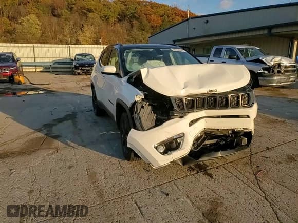 ✅ 2020 Jeep Compass Latitude • VIN: 3C4NJDBB4LT164884 • Lot: 90594805. Listed on Copart with 52,323 mi. Free auction sales archive from the USA and detailed vehicle history report at DreamBid. Image 15.