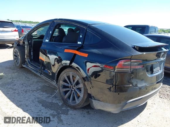 ✅ 2023 Tesla Model X Plaid • VIN: 7SAXCBE68PF376183 • Лот: 42065084. Опубликован ранее на IAAI с пробегом Не указан. Бесплатный доступ к архиву аукционных продаж из США и подробный отчёт об истории автомобиля на DreamBid. Изображение 3.