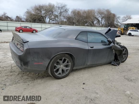 ✅ 2019 Dodge Challenger R/T • VIN: 2C3CDZBT7KH524441 • Lot: 41672814. Wystawiony na Copart z przebiegiem 96 559 mil. Bezpłatny archiwum sprzedaży aukcyjnych z USA i szczegółowy raport historii pojazdu na DreamBid. Zdjęcie 3.
