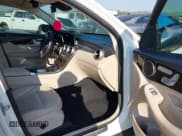 ✅ 2021 Mercedes-Benz GLC 300 • VIN: W1N0G8DB2MV283654 • Lot: 43362100. Listed on IAAI with 77,092 mi. Free auction sales archive from the USA and detailed vehicle history report at DreamBid. Image 5.