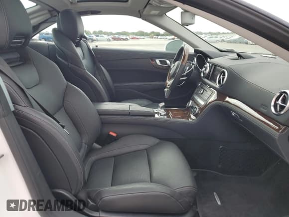 ✅ 2020 Mercedes-Benz SL 550 • VIN: WDDJK7DA3LF059481 • Lot: 76804874. Wystawiony na Copart z przebiegiem 16 139 mil. Bezpłatny archiwum sprzedaży aukcyjnych z USA i szczegółowy raport historii pojazdu na DreamBid. Zdjęcie 10.