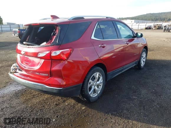 ✅ 2019 Chevrolet Equinox Premier • VIN: 3GNAXZEU3KL305523 • Lot: 43480841. Wystawiony na IAAI z przebiegiem 33 363 mil. Bezpłatny archiwum sprzedaży aukcyjnych z USA i szczegółowy raport historii pojazdu na DreamBid. Zdjęcie 4.