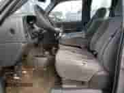 ✅ 2004 Chevrolet Silverado 1500 Z71 • VIN: 1GCEK19T14Z308492 • Lot: 66580154. Wystawiony na Copart z przebiegiem Nie podano mil. Skorzystaj z bezpłatnego archiwum sprzedaży aukcyjnych z USA i zobacz szczegółowy raport historii pojazdu na DreamBid. Zdjęcie 7.