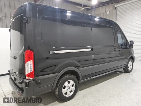 ✅ 2017 Ford Transit • VIN: 1FTYR2CM1HKB01907 • Лот: 70505465. Опубликован ранее на Copart с пробегом 138 065 миль. Бесплатный доступ к архиву аукционных продаж из США и подробный отчёт об истории автомобиля на DreamBid. Изображение 3.