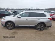 ✅ 2020 Mitsubishi Outlander SE • VIN: JA4AD3A39LZ018929 • Lot: 40950234. Listed on IAAI with 84,308 mi. Free auction sales archive from the USA and detailed vehicle history report at DreamBid. Image 14.