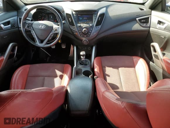 ✅ 2016 Hyundai Veloster Turbo • VIN: KMHTC6AE9GU296054 • Lot: 70650114. Wystawiony na Copart z przebiegiem 105 824 mil. Bezpłatny archiwum sprzedaży aukcyjnych z USA i szczegółowy raport historii pojazdu na DreamBid. Zdjęcie 8.