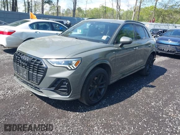 ✅ 2024 Audi Q3 S line Premium Plus • VIN: WA1EECF39R1046454 • Lot: 42160390. Listed on IAAI with 9,537 mi. Free auction sales archive from the USA and detailed vehicle history report at DreamBid. Image 2.