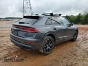 ✅ 2021 Audi Q8 Prestige • VIN: WA1FVAF14MD003297 • Lot: 84625125. Wystawiony na Copart z przebiegiem 112 223 mil. Bezpłatny archiwum sprzedaży aukcyjnych z USA i szczegółowy raport historii pojazdu na DreamBid. Zdjęcie 3.