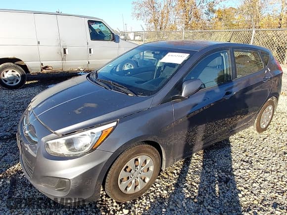 ✅ 2016 Hyundai Accent SE • VIN: KMHCT5AE2GU255470 • Lot: 43652182. Listed on IAAI with 107,923 mi. Free auction sales archive from the USA and detailed vehicle history report at DreamBid. Image 2.