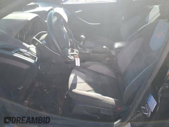 ✅ 2018 Ford Focus ST • VIN: 1FADP3L96JL269666 • Lot: 82668155. Listed on Copart with Not provided. Free auction sales archive from the USA and detailed vehicle history report at DreamBid. Image 7.