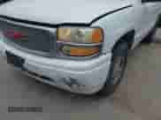 2002 Chevrolet Tahoe LS with VIN 1GNEC13Z22R147231, listed as a IAAI auction lot 42317819 with 227,904 mi miles and . Bid and sale history available at DreamBid. Image 6.