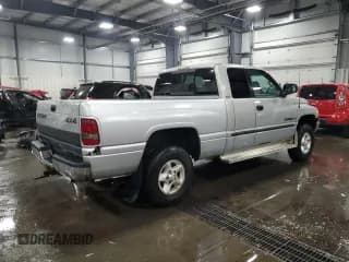 ✅ 1999 Dodge 1500 • VIN: 3B7HF13Z2XG107851 • Лот: 70249694. Опубликован ранее на Copart с пробегом 199 226 миль. Бесплатный доступ к архиву аукционных продаж из США и подробный отчёт об истории автомобиля на DreamBid. Изображение 3.