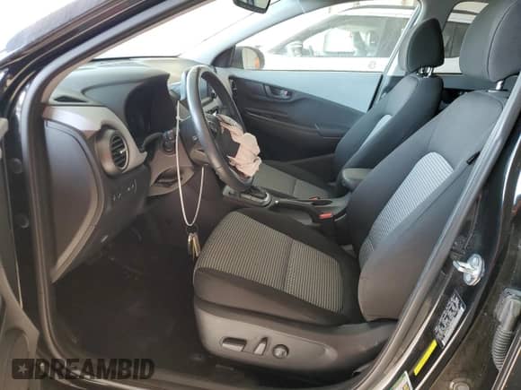 ✅ 2021 Hyundai Kona SEL Plus • VIN: KM8K6CAAXMU605802 • Lot: 64554863. Wystawiony na Copart z przebiegiem 45 123 mil mil. Skorzystaj z bezpłatnego archiwum sprzedaży aukcyjnych z USA i zobacz szczegółowy raport historii pojazdu na DreamBid. Zdjęcie 7.