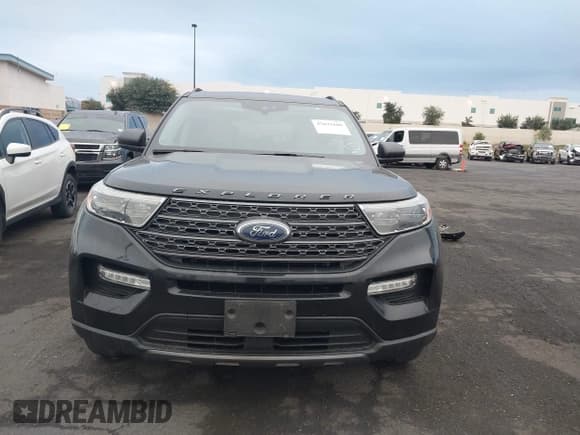 ✅ 2021 Ford Explorer XLT • VIN: 1FMSK7DH3MGA31425 • Lot: 43692608. Wystawiony na IAAI z przebiegiem 79 798 mil. Bezpłatny archiwum sprzedaży aukcyjnych z USA i szczegółowy raport historii pojazdu na DreamBid. Zdjęcie 13.