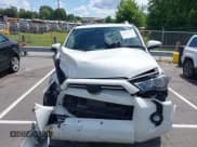 ✅ 2022 Toyota 4Runner SR5 Premium • VIN: JTENU5JR8N6063822 • Lot: 42743104. Wystawiony na IAAI z przebiegiem 73 439 mil. Bezpłatny archiwum sprzedaży aukcyjnych z USA i szczegółowy raport historii pojazdu na DreamBid. Zdjęcie 12.