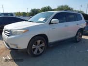 ✅ 2013 Toyota Highlander Limited • VIN: 5TDYK3EH0DS104469 • Лот: 43171031. Опубликован ранее на IAAI с пробегом 108 728 миль. Бесплатный доступ к архиву аукционных продаж из США и подробный отчёт об истории автомобиля на DreamBid. Изображение 18.