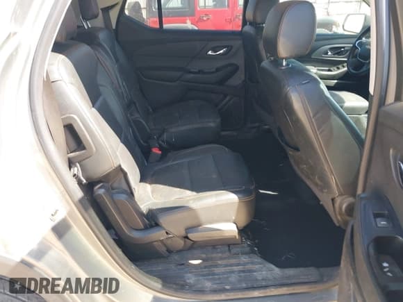 ✅ 2018 Chevrolet Traverse LT Cloth • VIN: 1GNERGKW7JJ206313 • Lot: 43463022. Wystawiony na IAAI z przebiegiem 242 688 mil. Bezpłatny archiwum sprzedaży aukcyjnych z USA i szczegółowy raport historii pojazdu na DreamBid. Zdjęcie 8.