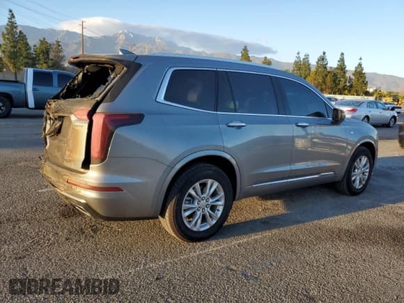 ✅ 2024 Cadillac XT6 FWD Luxury • VIN: 1GYKPAR40RZ744121 • Lot: 86413604. Listed on Copart with 7,527 mi. Free auction sales archive from the USA and detailed vehicle history report at DreamBid. Image 3.