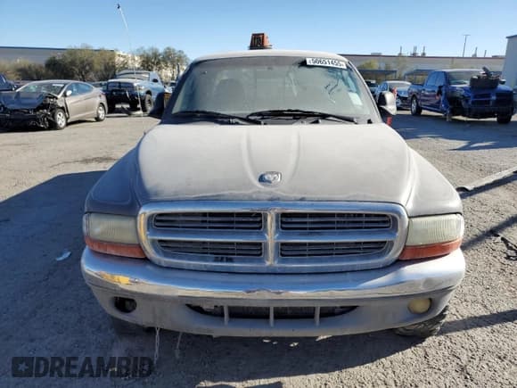 ✅ 2001 Dodge Dakota Sport • VIN: 1B7GG22NX1S346853 • Lot: 50651455. Wystawiony na Copart z przebiegiem 121 493 mil. Bezpłatny archiwum sprzedaży aukcyjnych z USA i szczegółowy raport historii pojazdu na DreamBid. Zdjęcie 5.