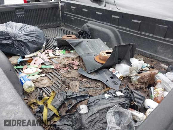 ✅ 2003 Chevrolet Silverado 1500 Work Truck • VIN: 1GCEC14V83Z249042 • Lot: 43410072. Listed on IAAI with 335,515 mi. Free auction sales archive from the USA and detailed vehicle history report at DreamBid. Image 8.