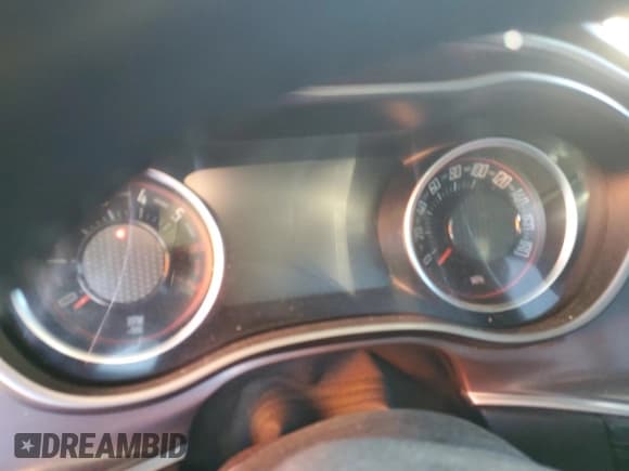 ✅ 2020 Dodge Challenger R/T Scat Pack • VIN: 2C3CDZFJ3LH122412 • Lot: 75974013. Wystawiony na Copart z przebiegiem Nie podano. Bezpłatny archiwum sprzedaży aukcyjnych z USA i szczegółowy raport historii pojazdu na DreamBid. Zdjęcie 9.