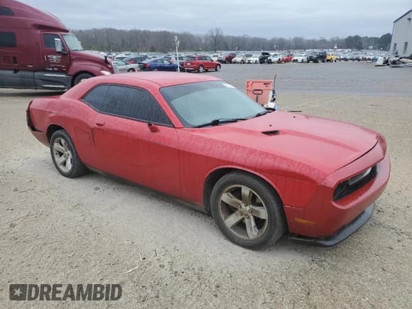✅ 2013 Dodge Challenger Rallye Redline • VIN: 2C3CDYAG0DH562529 • Lot: 46906745. Wystawiony na Copart z przebiegiem 161 186 mil. Bezpłatny archiwum sprzedaży aukcyjnych z USA i szczegółowy raport historii pojazdu na DreamBid. Zdjęcie 4.