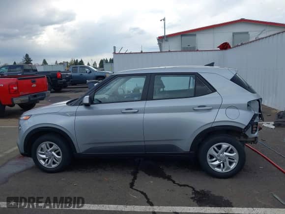 2021 Hyundai Venue SE z VIN KMHRB8A3XMU100531, wystawiony jako IAAI lot #41777510 z przebiegiem 34 557 mil mil oraz . Historia ofert i sprzedaży dostępna na DreamBid. Obrazek 15.