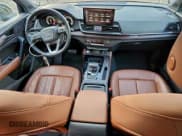 ✅ 2021 Audi Q5 Premium Plus • VIN: WA1BAAFY9M2085448 • Lot: 93437765. Wystawiony na Copart z przebiegiem 69 680 mil. Bezpłatny archiwum sprzedaży aukcyjnych z USA i szczegółowy raport historii pojazdu na DreamBid. Zdjęcie 8.