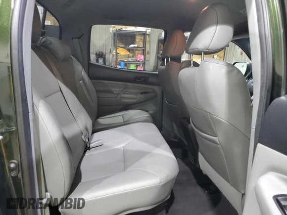 ✅ 2013 Toyota Tacoma • VIN: 5TFLU4ENXDX057168 • Lot: 85312195. Wystawiony na Copart z przebiegiem 225 876 mil. Bezpłatny archiwum sprzedaży aukcyjnych z USA i szczegółowy raport historii pojazdu na DreamBid. Zdjęcie 10.