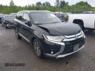2017 Mitsubishi Outlander SE z VIN JA4AZ3A36HZ060323, wystawiony jako IAAI lot #42285937 z przebiegiem 118 762 mil mil oraz . Historia ofert i sprzedaży dostępna na DreamBid. Obrazek 1.