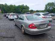 ✅ 2003 Mercedes-Benz E 320 • VIN: WDBUF65J63A170056 • Lot: 42610208. Wystawiony na IAAI z przebiegiem 195 471 mil. Bezpłatny archiwum sprzedaży aukcyjnych z USA i szczegółowy raport historii pojazdu na DreamBid. Zdjęcie 3.