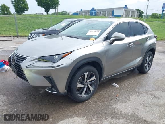 ✅ 2020 Lexus NX 300 • VIN: JTJGARDZXL5003064 • Lot: 42275029. Wystawiony na IAAI z przebiegiem 96 894 mil. Bezpłatny archiwum sprzedaży aukcyjnych z USA i szczegółowy raport historii pojazdu na DreamBid. Zdjęcie 19.