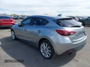✅ 2015 Mazda 3 S Grand Touring • VIN: JM1BM1M38F1256560 • Lot: 41655332. Wystawiony na IAAI z przebiegiem 121 179 mil. Bezpłatny archiwum sprzedaży aukcyjnych z USA i szczegółowy raport historii pojazdu na DreamBid. Zdjęcie 3.