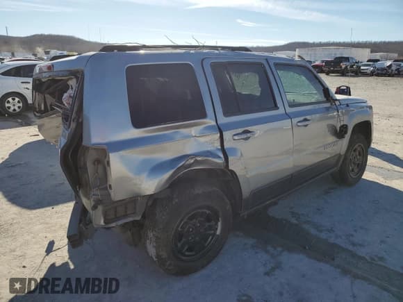 ✅ 2017 Jeep Patriot 75th Anniversary • VIN: 1C4NJRBB0HD163760 • Lot: 40666154. Wystawiony na Copart z przebiegiem 113 486 mil. Bezpłatny archiwum sprzedaży aukcyjnych z USA i szczegółowy raport historii pojazdu na DreamBid. Zdjęcie 3.