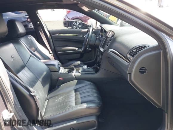 ✅ 2021 Chrysler 300 S • VIN: 2C3CCABG2MH537026 • Lot: 43061681. Listed on IAAI with 78,876 mi. Free auction sales archive from the USA and detailed vehicle history report at DreamBid. Image 5.