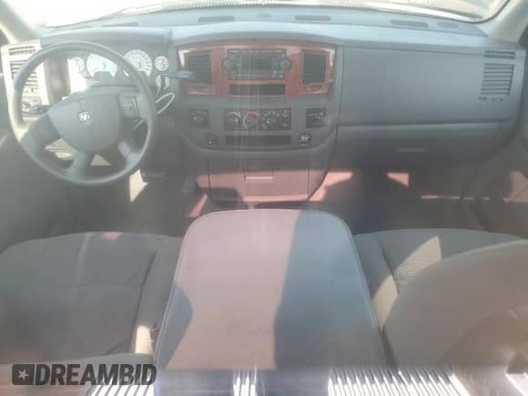 2006 Dodge 1500 SLT z VIN 1D7HU16256J119208, wystawiony jako Copart lot #62525425 z przebiegiem 226 196 mil mil oraz Szkoda całkowita • Salvage title. Historia ofert i sprzedaży dostępna na DreamBid. Obrazek 8.