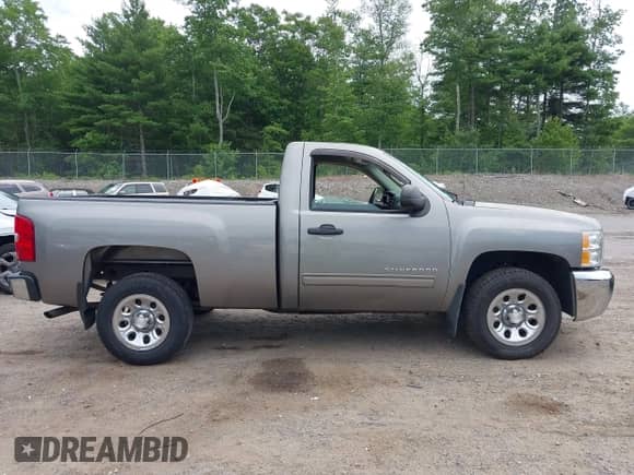 2013 Chevrolet Silverado 1500 LT with VIN 1GCNCSEA8DZ352108, listed as a IAAI auction lot 42650513 with 162,785 mi miles and . Bid and sale history available at DreamBid. Image 13.