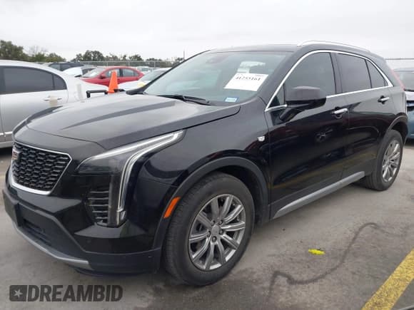 ✅ 2020 Cadillac XT4 FWD Premium Luxury • VIN: 1GYFZCR48LF142955 • Lot: 41255161. Wystawiony na IAAI z przebiegiem 39 830 mil. Bezpłatny archiwum sprzedaży aukcyjnych z USA i szczegółowy raport historii pojazdu na DreamBid. Zdjęcie 17.