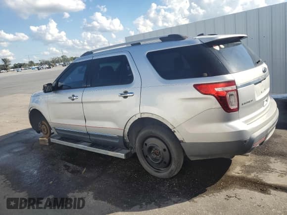 ✅ 2013 Ford Explorer Limited • VIN: 1FM5K7F81DGC37904 • Lot: 86544815. Wystawiony na Copart z przebiegiem Nie podano. Bezpłatny archiwum sprzedaży aukcyjnych z USA i szczegółowy raport historii pojazdu na DreamBid. Zdjęcie 2.