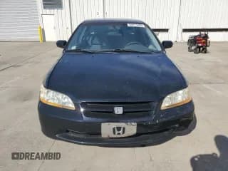 ✅ 1998 Honda Accord LX • VIN: 1HGCG5643WA157588 • Lot: 85875305. Listed on Copart with 178,256 mi. Free auction sales archive from the USA and detailed vehicle history report at DreamBid. Image 5.