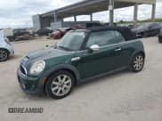 ✅ 2011 MINI Convertible S • VIN: WMWZP3C5XBTX83113 • Lot: 68225515. Wystawiony na Copart z przebiegiem 86 157 mil. Bezpłatny archiwum sprzedaży aukcyjnych z USA i szczegółowy raport historii pojazdu na DreamBid. Zdjęcie 1.