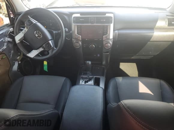 ✅ 2020 Toyota 4Runner SR5 • VIN: JTEZU5JR1L5215329 • Лот: 80481505. Опубликован ранее на Copart с пробегом 137 044 миль. Бесплатный доступ к архиву аукционных продаж из США и подробный отчёт об истории автомобиля на DreamBid. Изображение 8.