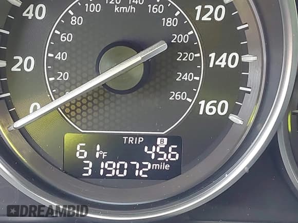 ✅ 2015 Mazda 6 i Grand Touring • VIN: JM1GJ1W58F1183459 • Lot: 43786990. Listed on IAAI with 319,072 mi. Free auction sales archive from the USA and detailed vehicle history report at DreamBid. Image 15.